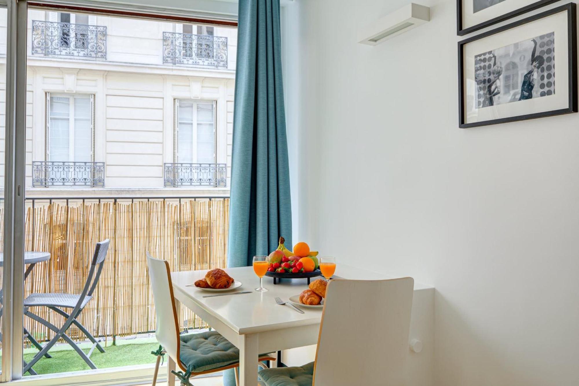 St Germain & Le Bon Marche With Balcony - Cityapartmentstay 巴黎 外观 照片